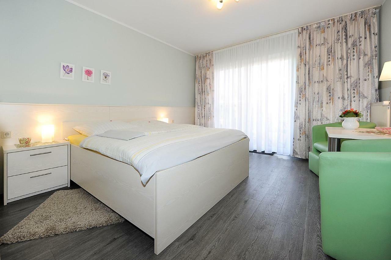 Hotel Garni Haus Am Meer Нойхарлингерзиль Экстерьер фото