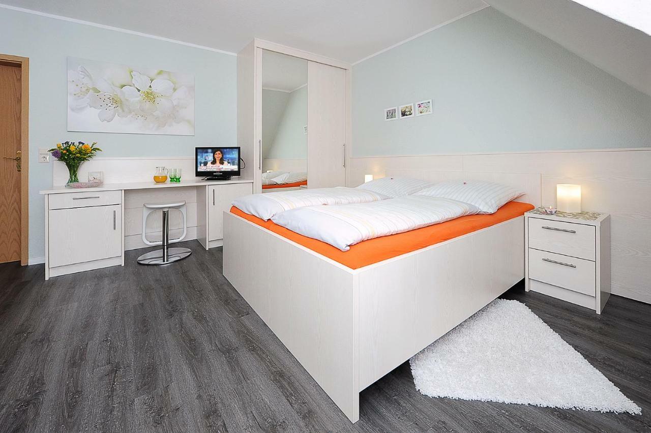 Hotel Garni Haus Am Meer Нойхарлингерзиль Экстерьер фото